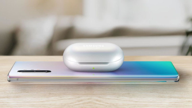 Illustration for article titled Todas las funciones que Apple no incluyó en sus nuevos iPhones (y qué teléfonos sí las tienen)